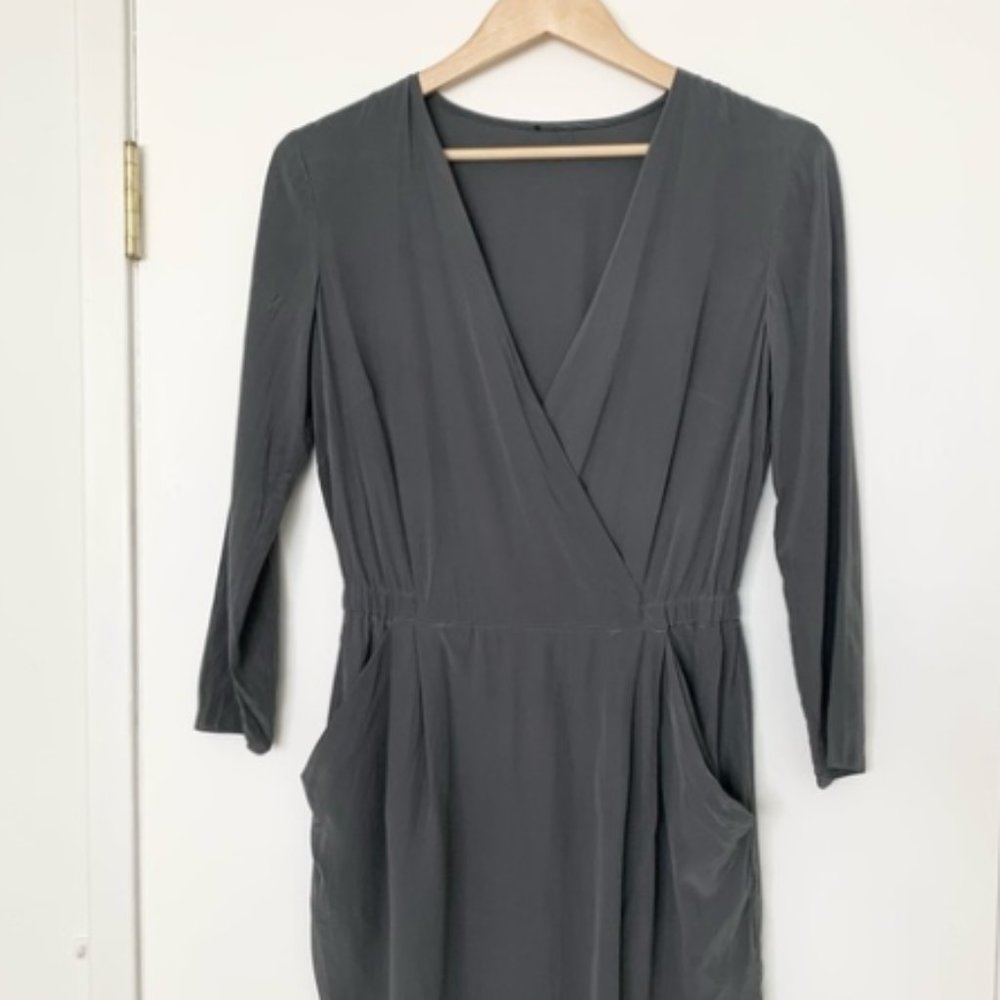 Aritzia Wilfred Grey Silk Long Sleeve Dress